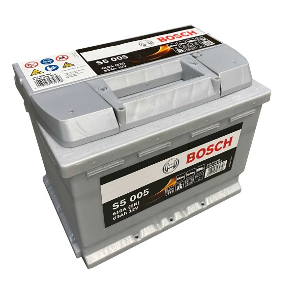 Bosch S5 005 Autobatterie 12V 63Ah 600A
